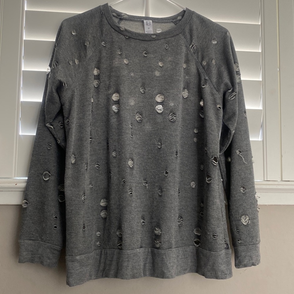Gray lightweight sweater with distressing